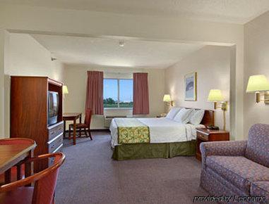 Baymont By Wyndham Mattoon Hotel Ruang foto