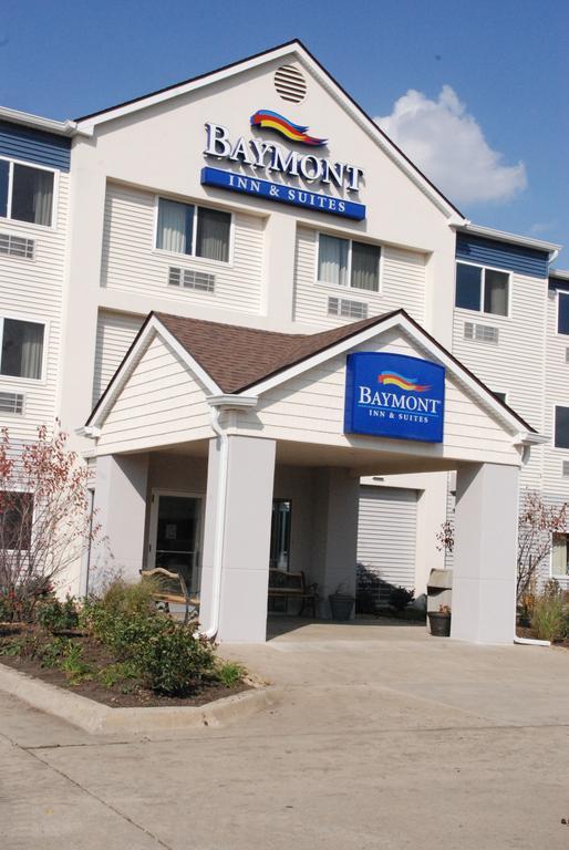 Baymont By Wyndham Mattoon Hotel Bagian luar foto
